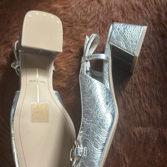Dolce Vita Melli Silver Distressed Leather Heels Sandals Size 9 / New - Picture 8 of 8